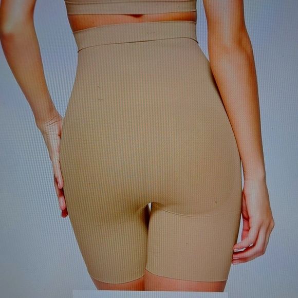 SKIMS HIGH-WAISTED MID THIGH SHAPER SHORT  XL - Picture 3 of 8